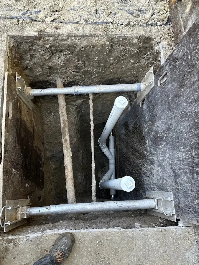 Experienced plumber completing Gas Line Repair work in Calumet Park